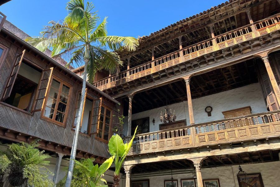 Arquitectura canaria: La Casa de los Balcones. Patio.