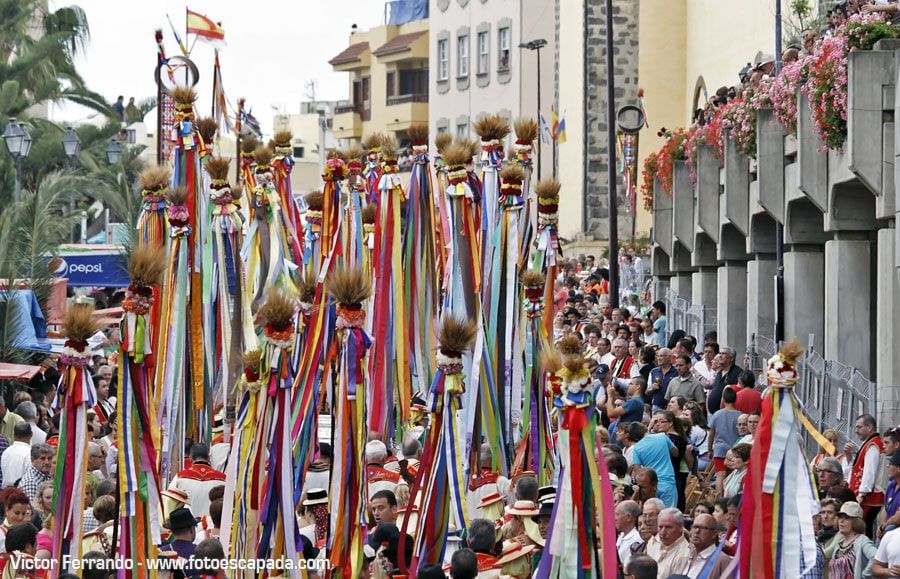 VARAS EN LA ROMERÍA DER LA OROYTAVA